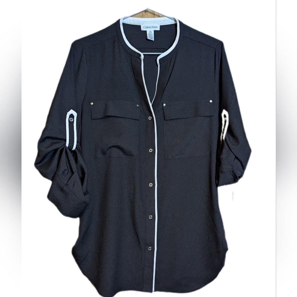 Size Small S Black And White Calvin Klein Blouse Top Shirt Tee